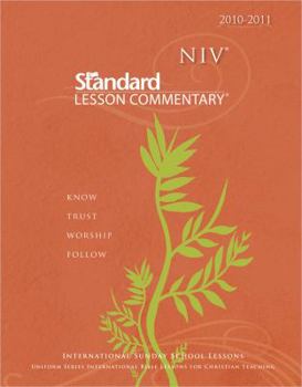 Paperback NIV Standard Lesson Commentary 2010-2011 Book