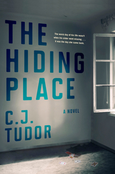 Paperback The Hiding Place Book
