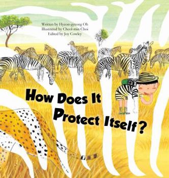 Paperback How Does It Protect Itself?: Animal Defenses Book