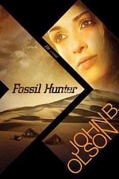 Paperback Fossil Hunter Book