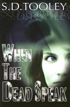 Hardcover When the Dead Speak [Large Print] Book