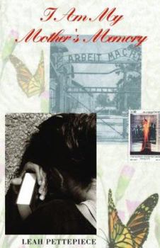Paperback I Am My Mother's Memory Book