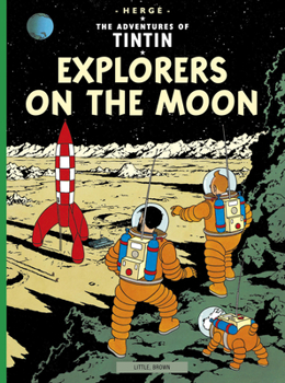 Paperback Explorers on the Moon Book