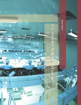 Paperback Las estrellas brillan en la noche [Spanish] Book