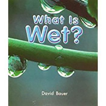 Paperback What Is Wet?: Leveled Reader Grade K Book