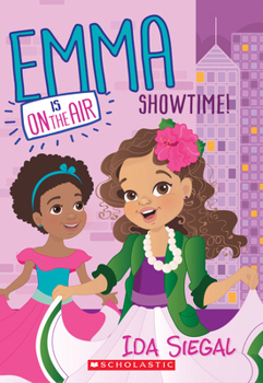 Paperback Showtime! (Emma Is on the Air #3): Volume 3 Book