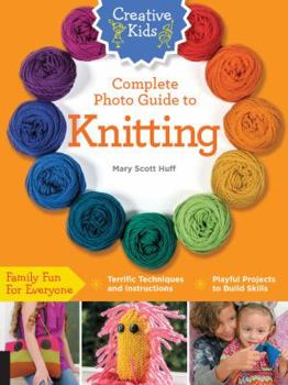 Paperback Complete Photo Guide to Knitting Book