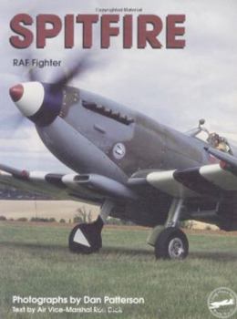 Paperback Spitfire: RAF Fighter Book