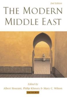 Paperback The Modern Middle East: A Reader Book