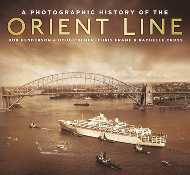 Paperback A Photographic Hist Orient Line Book