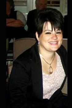 Paperback Mary Ann Holder: Killer: An anthology of True Crime Book