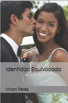 Paperback Identidad Equivocada [Spanish] Book