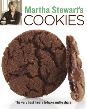 Paperback Martha Stewart's Cookies: The Very Best Treats to Bake and to Share: A Baking Book