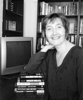 Hardcover Doctors Who Kill: Profiles of Lethal Medics Book