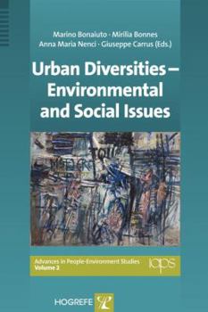 Paperback Urban Diversities - Environmental and Social Issues Book