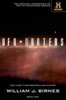 Paperback UFO Hunters: Book One Book