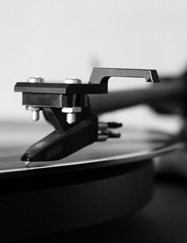 Music paper: 6 Stave Manuscript Notebook: large for elementary school use (8.5 x 11 inches A4) - 100 Pages: Gift for the musician w