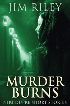 Paperback Murder Burns [Large Print] Book