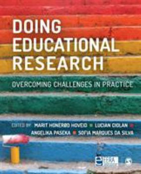 Paperback Doing Educational Research: Overcoming Challenges In Practice Book