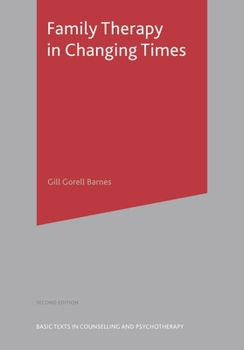 Paperback Family Therapy in Changing Times Book