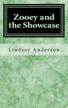 Paperback Zooey and the Showcase Book