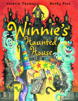 Hardcover Winnie's Haunted House Book