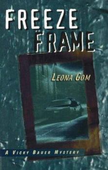 Paperback Freeze Frame: A Vicky Bauer Mystery Book