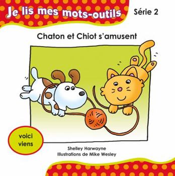 Paperback Chaton Et Chiot s'Amusent [French] Book