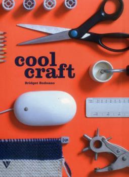 Paperback Cool Craft: Explore Your Creativity! Book