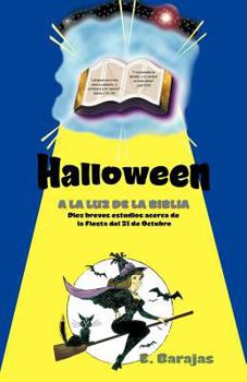 Paperback Halloween a la Luz de La Biblia [Spanish] Book