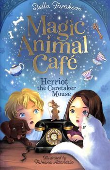 Paperback Herriot the Caretaker Mouse (Magic Animal Cafe, Book 1) Book