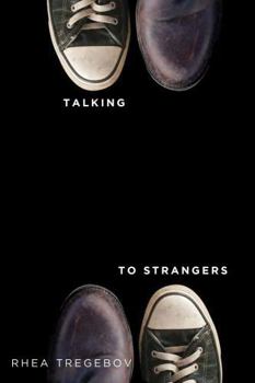 Paperback Talking to Strangers Book