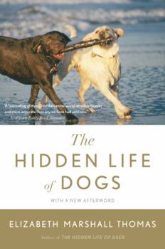 Paperback The Hidden Life of Dogs Book
