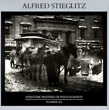 Paperback Alfred Stieglitz (Aperture Masters of Photography, No 6) Book