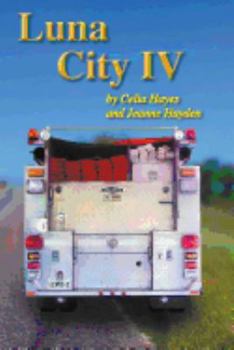 Paperback Luna City IV Book