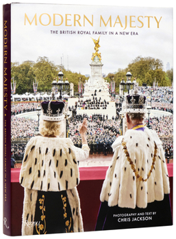 Hardcover Modern Majesty: The British Royal Family Today Book