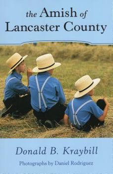 Paperback The Amish of Lancaster County Book