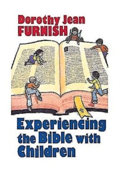 Paperback Experiencing the Bible with Children Book