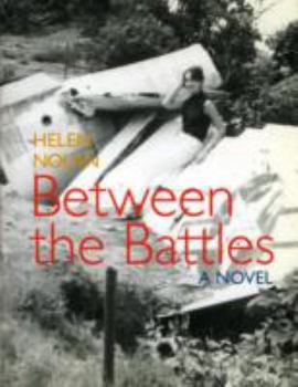 Paperback Between The Battles Book
