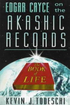 Paperback Edgar Cayce on the Akashic Records: The Book of Life Book