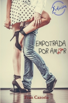 Paperback Empotrada por amor [Spanish] Book