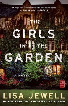 Paperback The Girls in the Garden Book