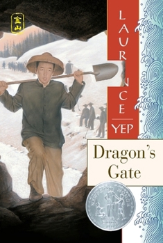 Paperback Dragon's Gate: A Newbery Honor Award Winner Book