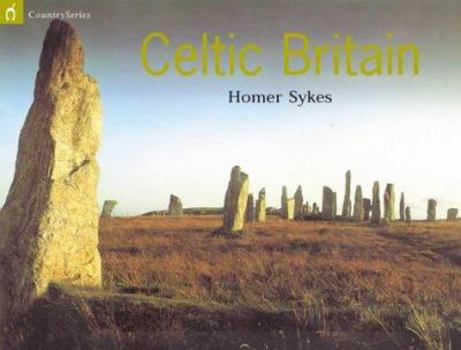Paperback Celtic Britain Book