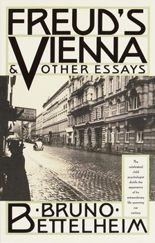 Paperback Freud's Vienna and Other Essays Book