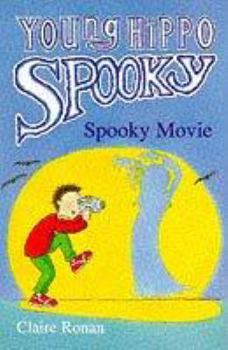 Paperback Spooky Movie (Young Hippo Spooky) Book