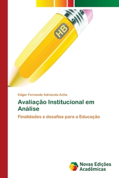 Paperback Avaliação Institucional em Análise [Portuguese] Book