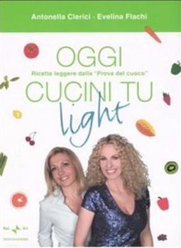 Hardcover Oggi cucini tu light [Italian] Book