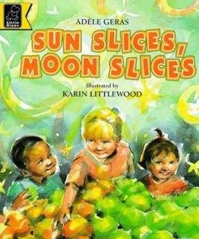 Paperback Sun Slices, Moon Slices (Read with) Book