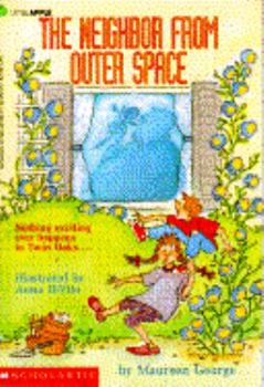 Paperback The Neighbor from Outer Space Book